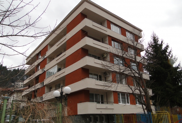 Renovation of residential building in the city of Smolian